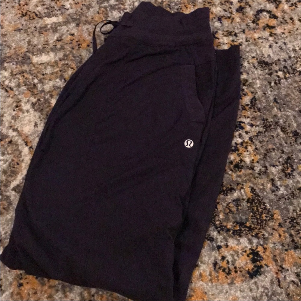 *LuLulemon Dance Studio Pant Size 2*